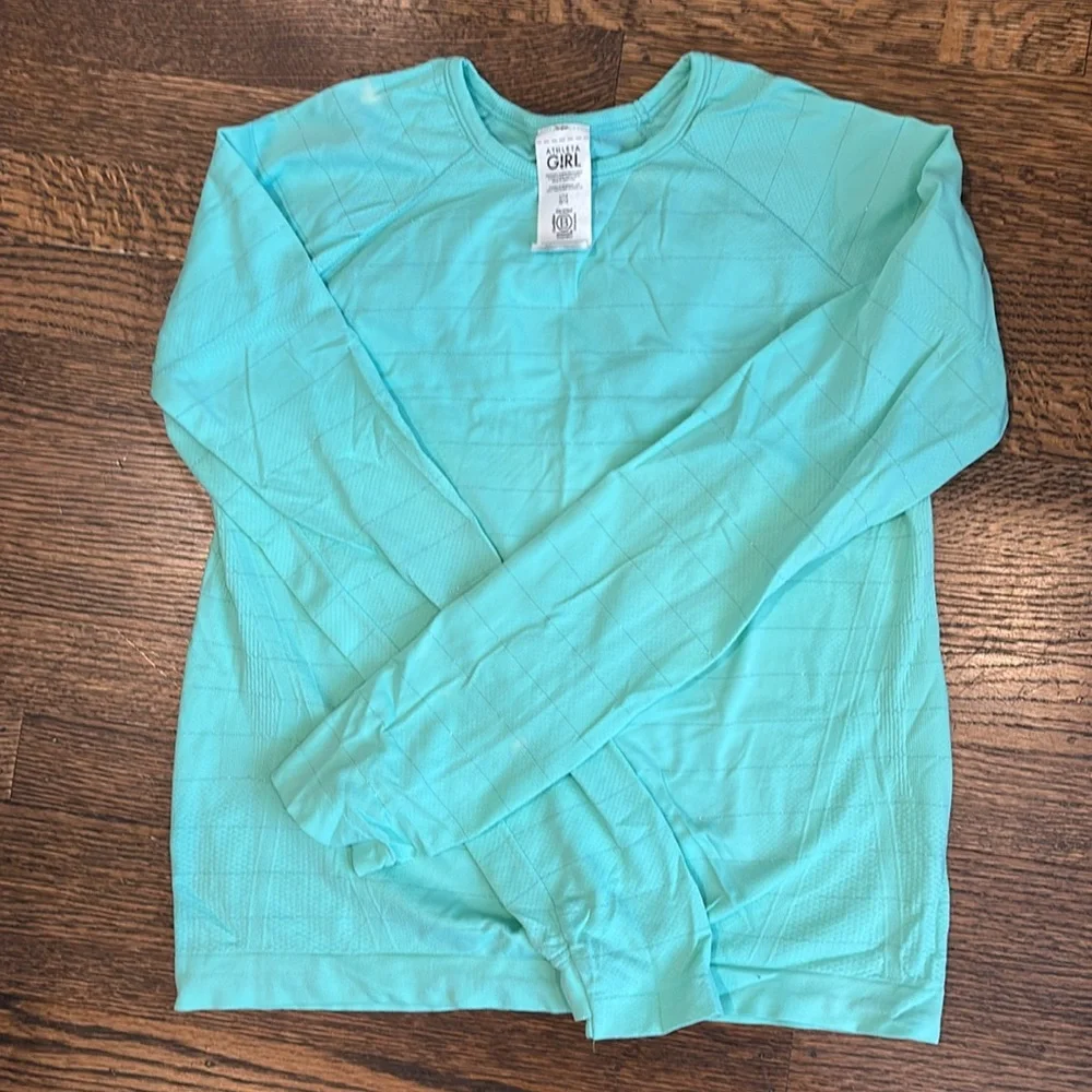 Athleta Girl Bindle - 3 tops - Picture 5 of 8